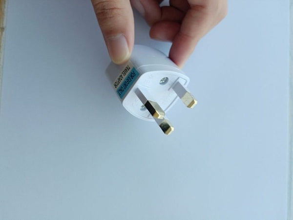 KuWFi Unlocked 4G LTE Wireless Router 300Mbps Indoor Wireless CPE Router 4Pcs Antennas With LAN Port&SIM Card Slot Up to 32users