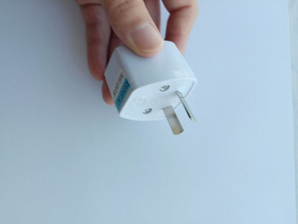 KuWFi Unlocked 4G LTE Wireless Router 300Mbps Indoor Wireless CPE Router 4Pcs Antennas With LAN Port&SIM Card Slot Up to 32users